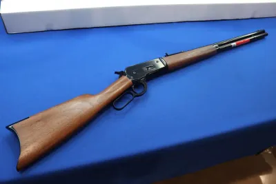 Winchester Model 1886 Short Rifle 45-70 GOVT 24" M86 LA 86 45/70 NEW Walnut