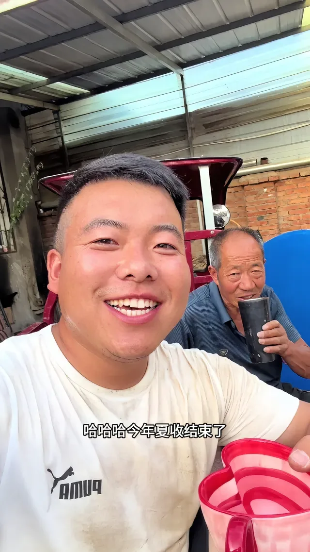 Douyin video: The summer harvest is over, and it was a bumper crop! by 塔吊于野