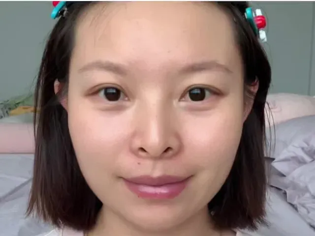 Douyin video: 10-Minute Clear Natural Look: Super Easy for Beginners! by Li Haha