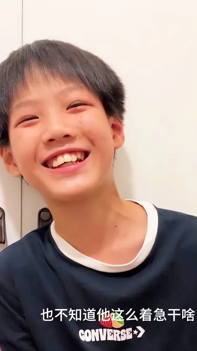 Douyin video: Dad’s Daily Routine for Mom: Part Two by Young Fish