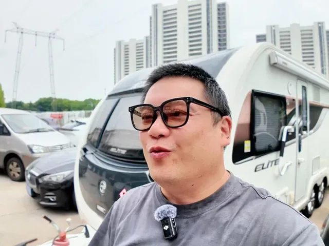 Douyin video: Make the Most of Everything to Prepare for the Xinjiang Trip by Panda Fat Fat