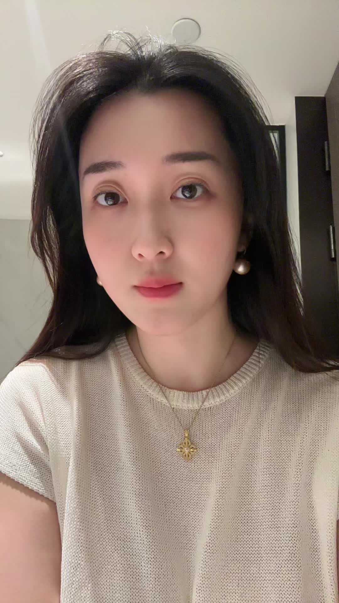 Douyin video: Who has bought jewelry from Shui Bei Xiao Meng? by 🐑 Yangyang