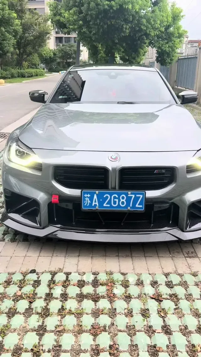 Douyin video: Can a Valve Stem Cap Go Missing? by Xiao Jing Loves Driving