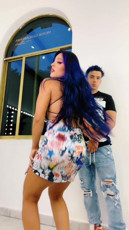 TikTok video by @karla.bustillos using the sound La Curiosidad (feat. Dj Nelson, JHAYCO, Lunay & Kendo Kaponi) (Blue Grand Prix Remix)