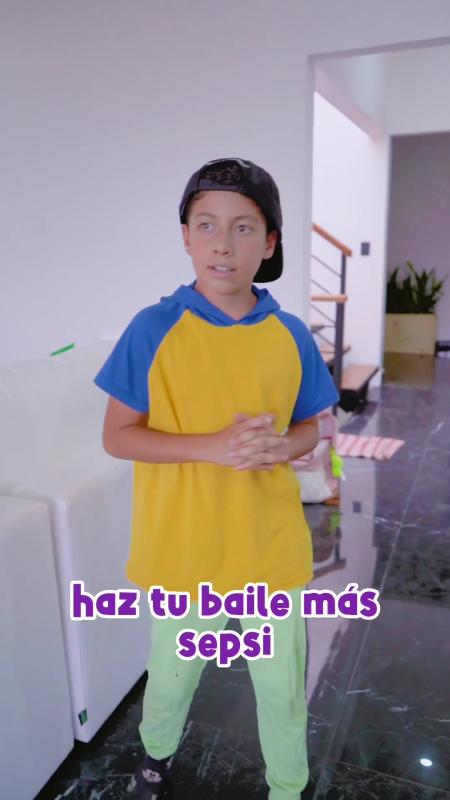 TikTok video by @karla.bustillos using the sound El Gordo Trae El Mando