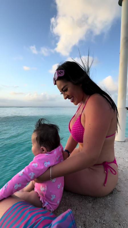 TikTok-Video von @karla.bustillos mit dem Sound Easy On Me
