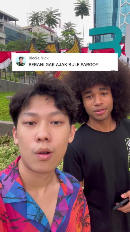 TikTok video by @williesalim using the sound Dj BonBon Remix