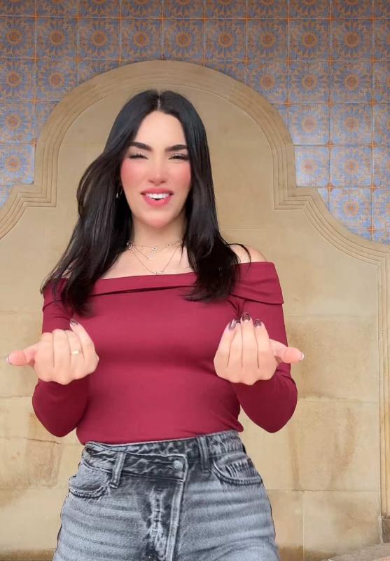 TikTok video by @kimberly.loaiza using the sound Abusadora