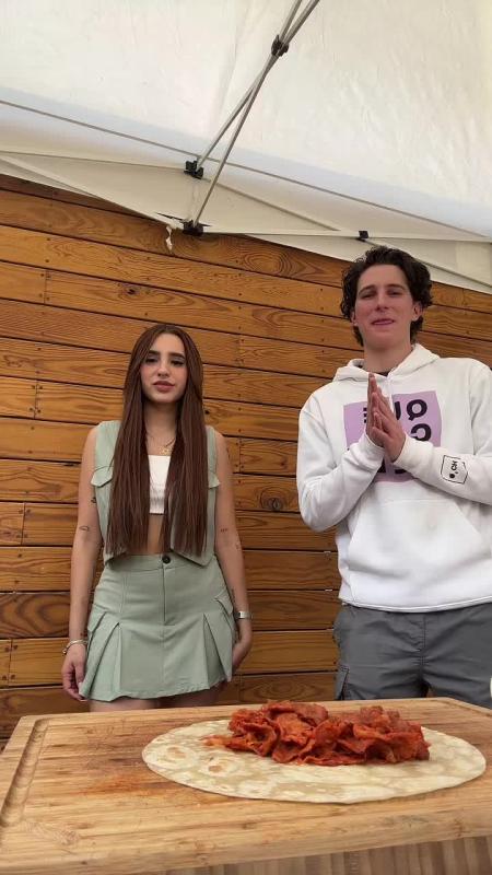 Video de TikTok de @domelipa con el sonido MERCHO (feat. Nico Valdi)