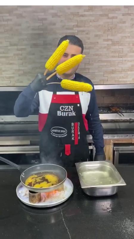 Video de TikTok de @cznburak con el sonido Breakfast Challenge Song (Slowly)