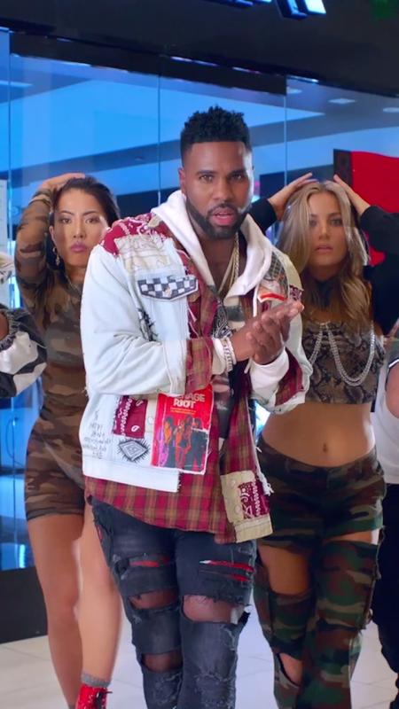 TikTok-Video von @jasonderulo mit dem Sound Love Not War (The Tampa Beat)
