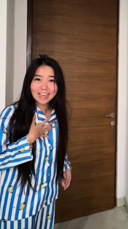 TikTok video by @vilmeijuga using the sound Fluffing a Duck