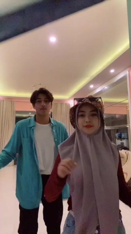 TikTok video by @riaricis using the sound Obnimi - Callmearco Remix