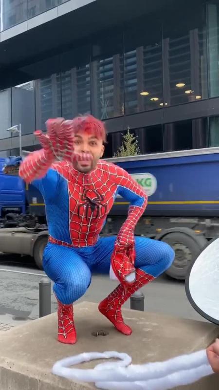 TikTok video by @youneszarou using the sound Roses (Imanbek Remix)