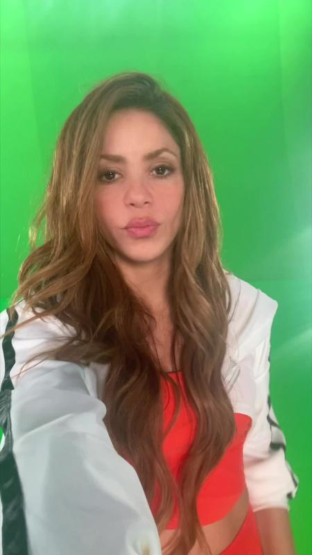 TikTok video by @shakira using the sound Edge