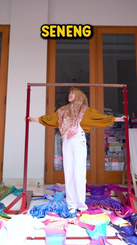 TikTok-Video von @riaricis mit dem Sound Comedy Scenes - Comical, stupid, silly, loose, comical, farce(1295330)