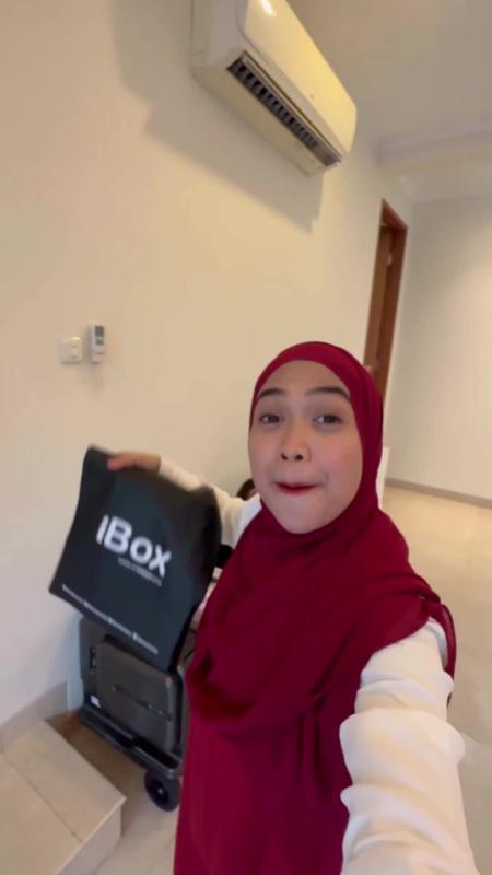 TikTok video by @riaricis using the sound Very cute melody by marimba tone(39813)