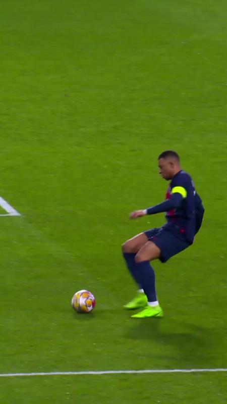 TikTok video by @championsleague using the sound Solas