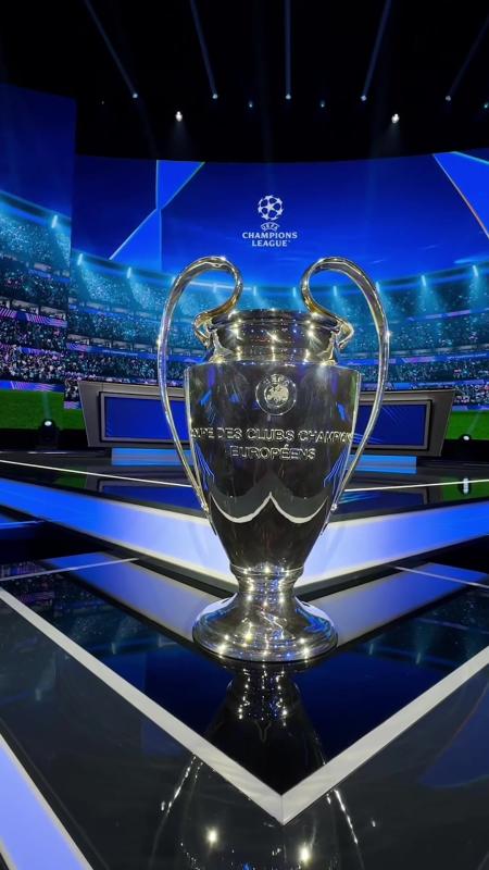 TikTok video by @championsleague using the sound Solas