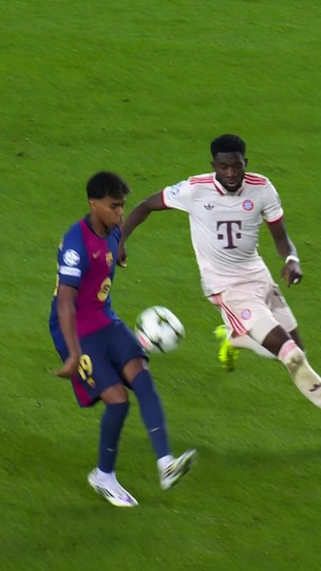 TikTok video by @championsleague using the sound Solas