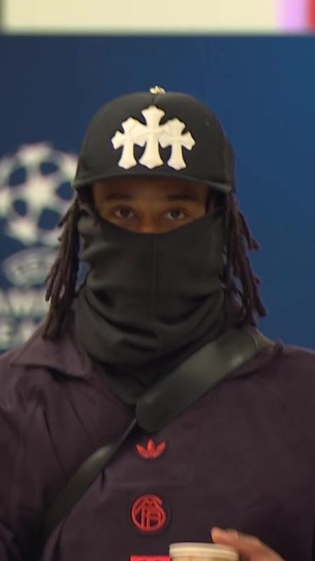TikTok video by @championsleague using the sound PSG LOW PROFILE 2