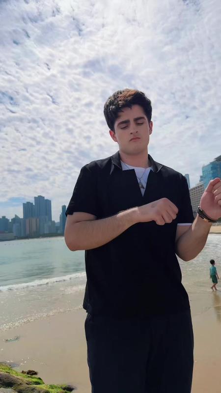 TikTok video by @omari.to using the sound eduus el mejor