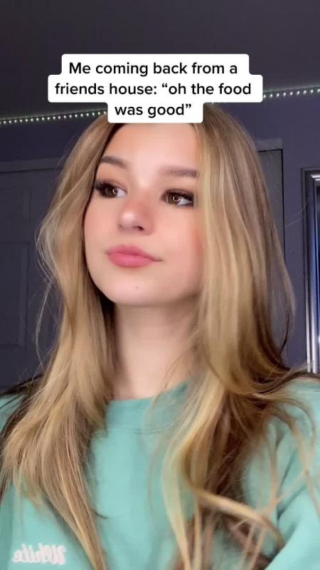 Video de TikTok de @brookemonk_ con el sonido Моя голова винтом