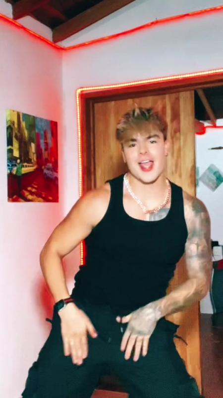 TikTok video by @carlosferiag using the sound TREND DE RIBADEEL