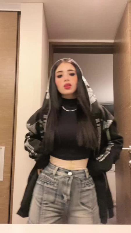 TikTok video by @katteyes using the sound Problemón