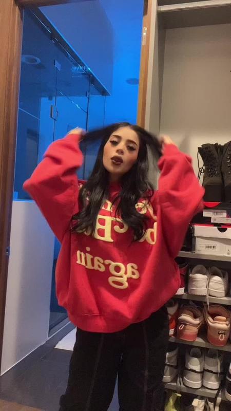 Video de TikTok de @katteyes con el sonido 5 SONGS MASHUP