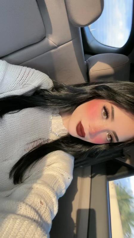TikTok video by @katteyes using the sound El Gordo Trae El Mando