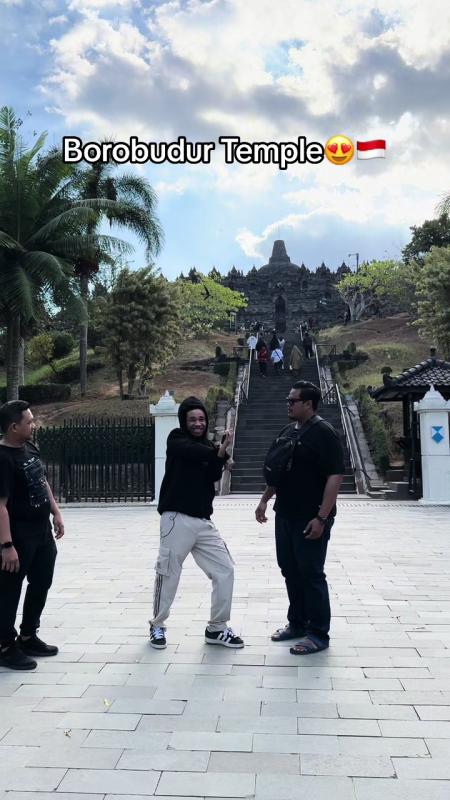 TikTok video by @noelgoescrazy using the sound Dj BonBon Remix