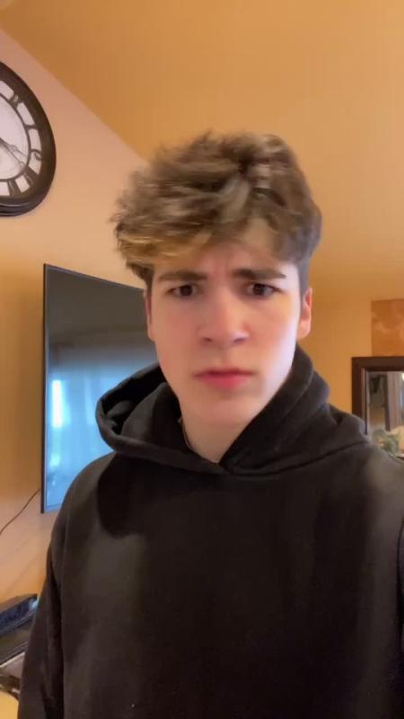 Video de TikTok de @joealbanese con el sonido Huijiii