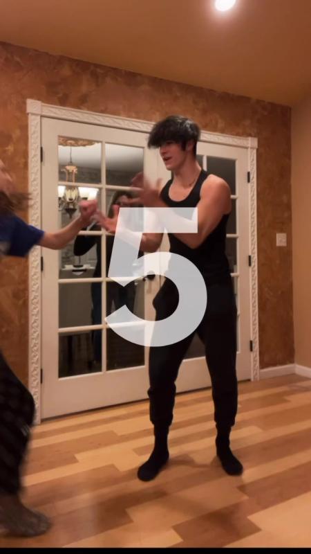 Video de TikTok de @joealbanese con el sonido No Idea