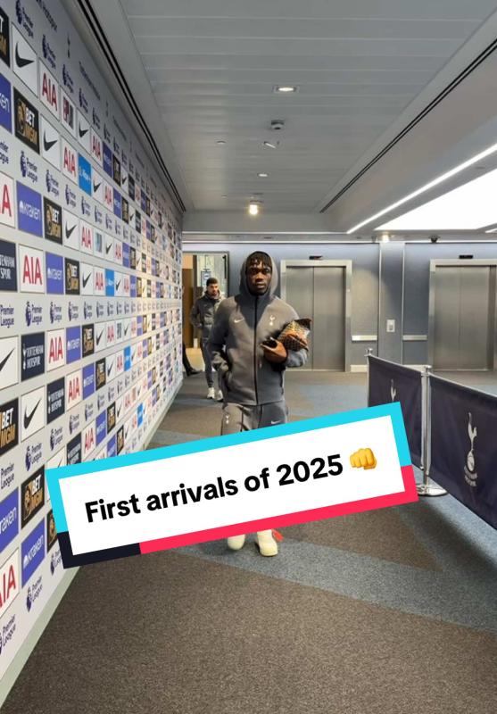 TikTok-Video von @spursofficial mit dem Sound Night Drive (Slowed + Reverb)
