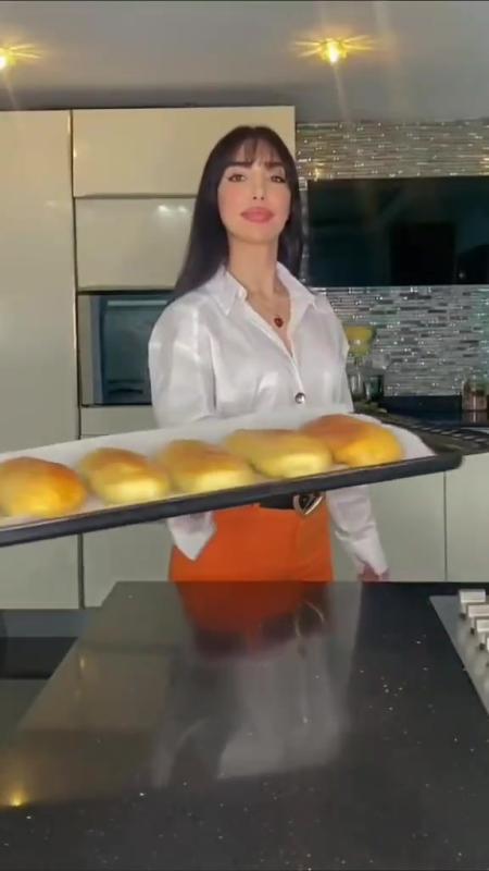 TikTok video by @surthycooks using the sound Rompe