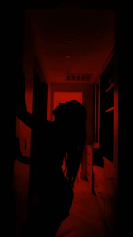 Video de TikTok de @jamescharles con el sonido Put Your Head On My Shoulder