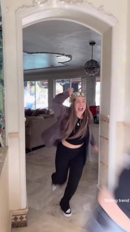 Video de TikTok de @keemokazi con el sonido Моя голова винтом