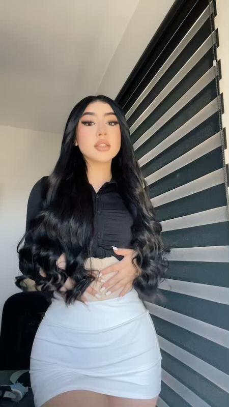 TikTok video by @montpantoja using the sound ULTRA SOLO (Solo y coronao ¿De qué sirve? Si no estás a mi lao' Por ti paso el día conectau, pendiente al cel, pendiente a ti, pendiente si subes una story)