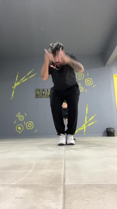 TikTok video by @emirabdulgani using the sound PUNTO 40