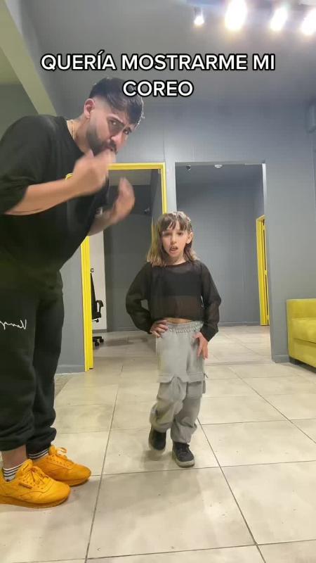 TikTok video by @emirabdulgani using the sound PUNTO 40
