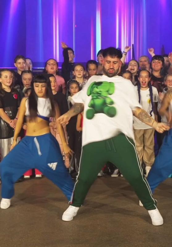 TikTok video by @emirabdulgani using the sound Hips Don't Lie (i never really knew that she could dance like this) (feat. Wyclef Jean)