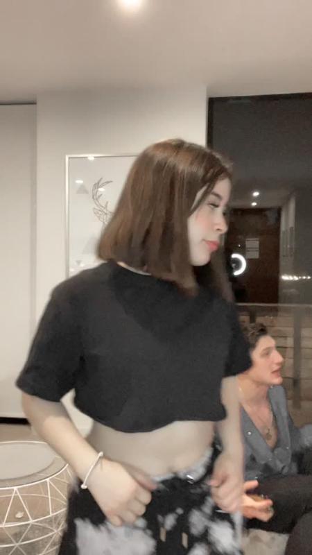 Video de TikTok de @its.michhh con el sonido 5 SONGS MASHUP