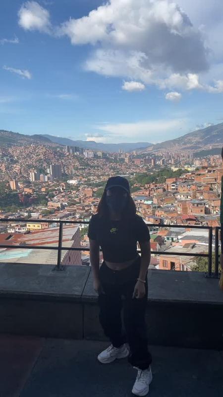 Video de TikTok de @its.michhh con el sonido 5 SONGS MASHUP