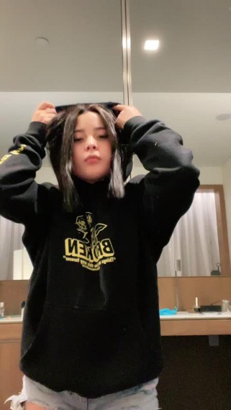 TikTok video by @its.michhh using the sound Dhoor Penddi