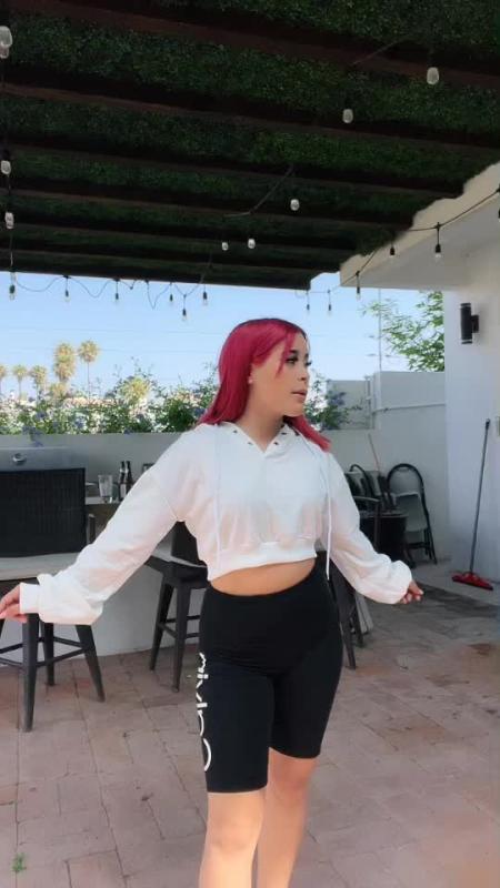 TikTok video by @its.michhh using the sound Sexo Virtual