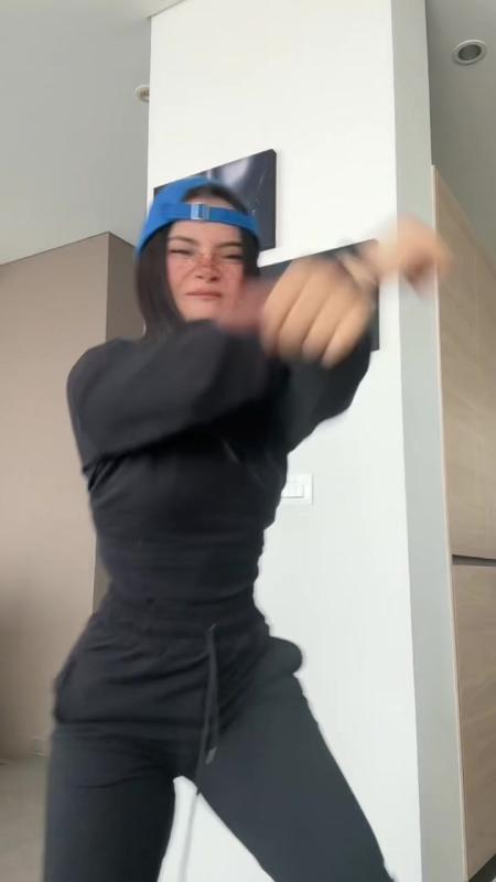 TikTok video by @its.michhh using the sound DISCULPE OFICIAL