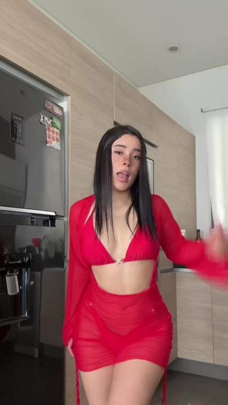 TikTok video by @its.michhh using the sound wiggy