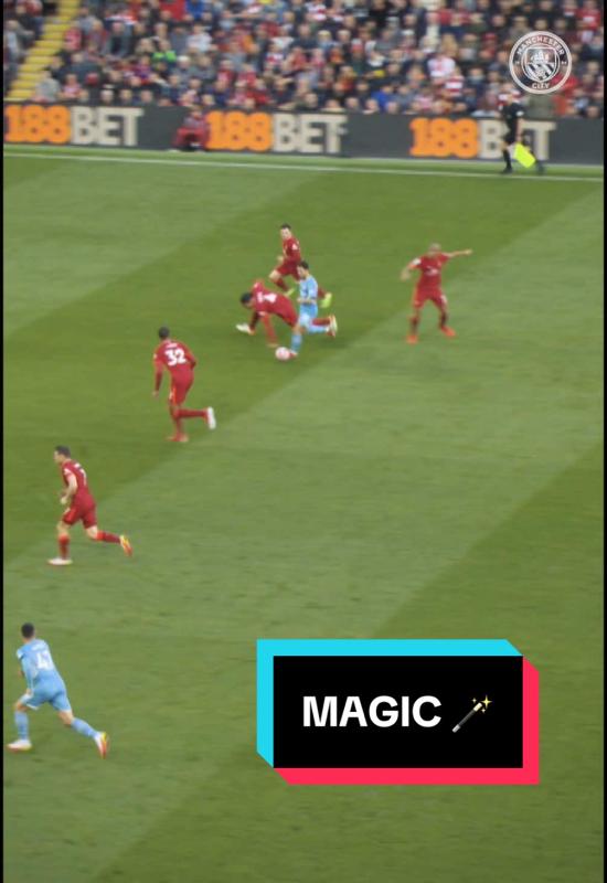 TikTok-Video von @mancity mit dem Sound Night Drive (Slowed + Reverb)