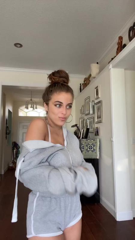 Video de TikTok de @babyariel con el sonido Flatbed Freestyle - Playboi Carti